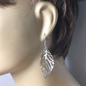 Leaf Earrings (Silver)